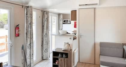 A tranquil retreat in the countryside of SW France. Ideal base for wine lovers.