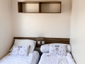 3 bedrooms, WiFi, bed sheets