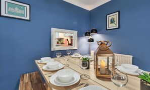 House | 3 bedrooms - Seabright Townhouse- Super Stylish House- Parking for one Car- Sleeps up to 12 (Brighton)