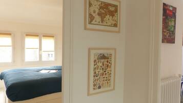 3 slaapkamers, een bureau, een strijkplank/strijkijzer, gratis wifi