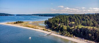 굿 데이 선샤인 타운홈 앳 칼라 포인트