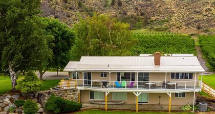 Linger Longer Lakeside Cottage