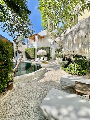 Moon Villas Umalas