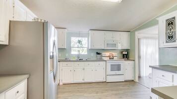 House (3 Bedrooms) | Bahagian dalam