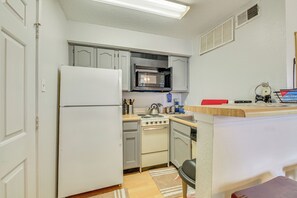 อพาร์ทเมนท์ (0 Bedroom) | ภายใน