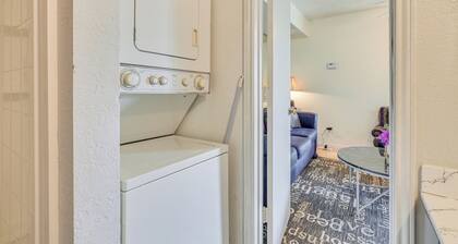 Condo w/ Pool Access: 3 Mi to Downtown Fort Worth!