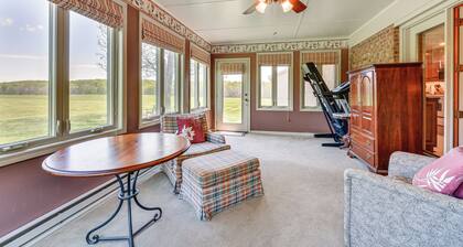 Spacious Mount Pleasant Home w/ Grill & Yard!