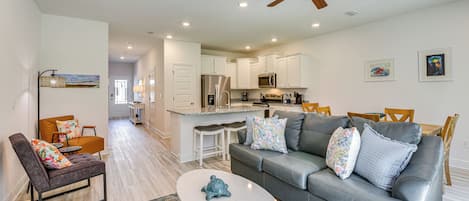 Apartment (3 Bedrooms) | Front of property