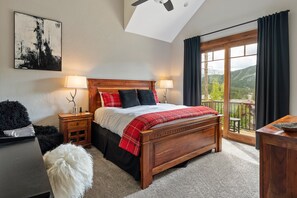 5 bedrooms, desk, iron/ironing board, travel cot - Winter Park Resort Villa 510 I Private Hot Tub I Great Views I Game Room I Dscounted Attractions (Winter Park)