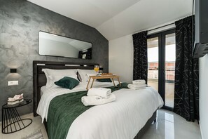 3 Schlafzimmer, kostenlose Babybetten, Bettwäsche