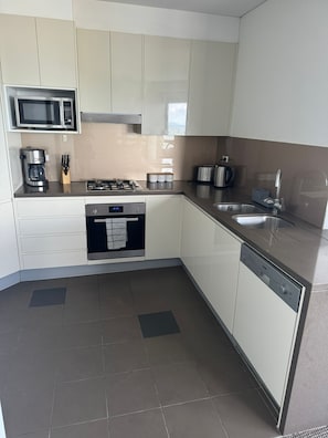 Microwave, oven, stovetop, dishwasher