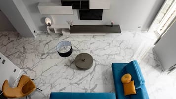 Appartamento Carignano | Area soggiorno | TV 45 pollici con canali satellitari