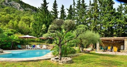 Charmant Mas au Pic-Saint-Loup