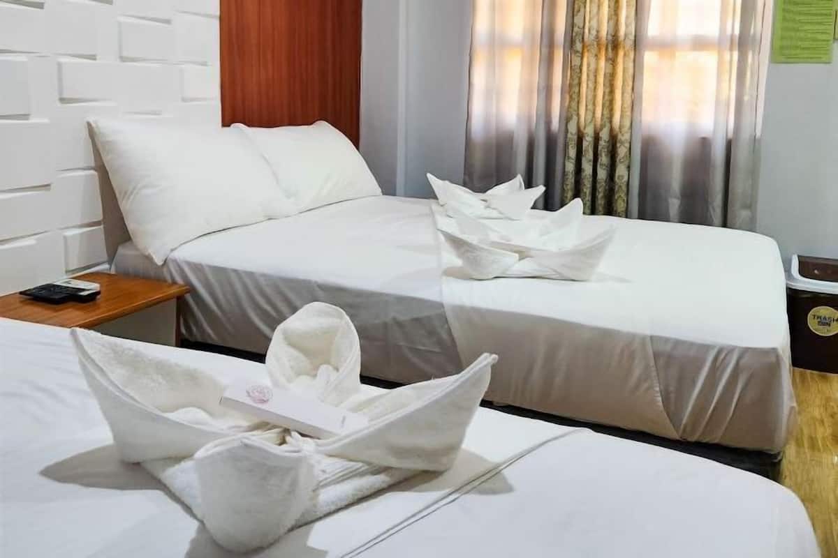 1 bedroom, iron/ironing board, free WiFi