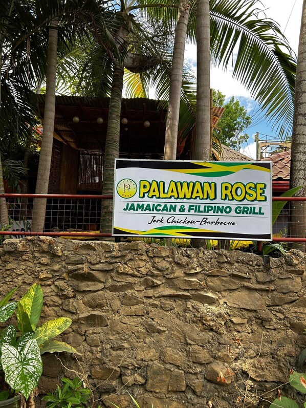 Restaurant - Palawan-Rose Inn (Puerto Princesa)