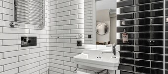 ODDSSON Downtown Hotel