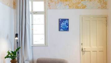 Shumacher | Frigobar, Wi-Fi de cortesia