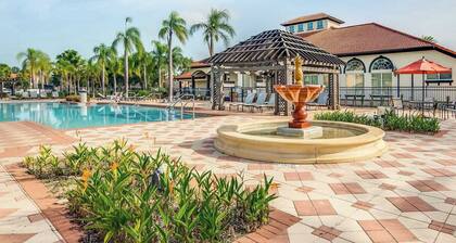 Upstay: Resort Oasis w/ Pool & Hot Tub Near Disney
