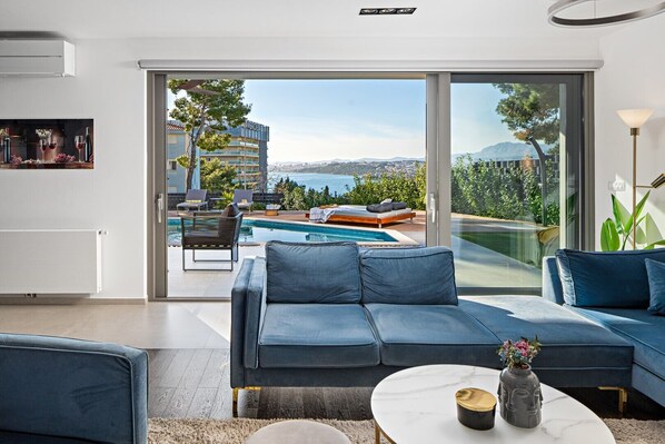 Et oppvarmet basseng