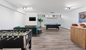 Spielezimmer