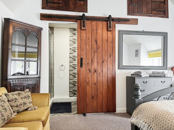 2 habitaciones, wifi gratis y ropa de cama 