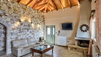 TV, fireplace, offices