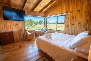 2 habitaciones, tabla de planchar con plancha, internet y ropa de cama 