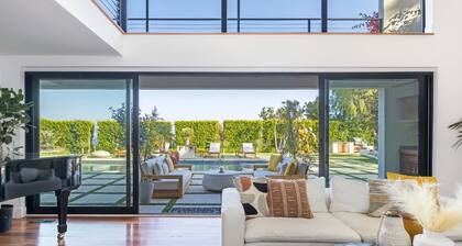 Malibu Luxury 4 BR Home w Pool and Ocean Views