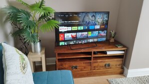 Smart-TV, peis og stereoanlegg