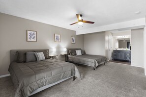 2 bedrooms, iron/ironing board, WiFi, bed sheets - Beautiful Views of the Valley (Chattanooga)