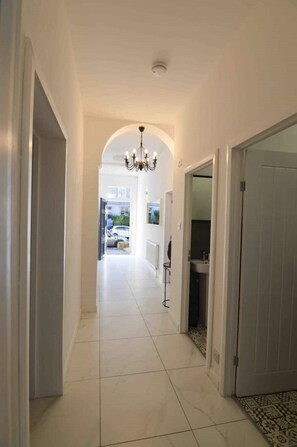 Interior - Upmarket Ground Floor Apartment in Morningside (Edinburgh)
