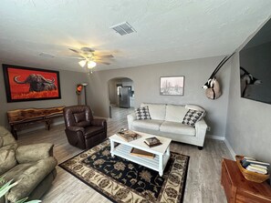 Smart TV, books, stereo