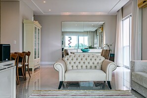 TV - Sea View | Large Balcony with BBQ Grill #CSA01D (Florianópolis)