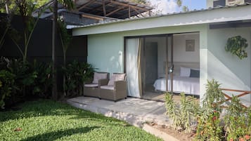 Habitación Premium | Cortinas blackout, tabla de planchar con plancha y wifi gratis