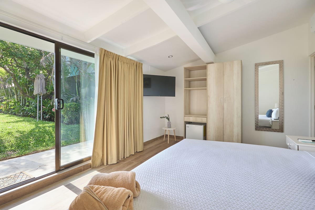 Premium kamer | 1 slaapkamer, verduisterende gordijnen, een strijkplank/strijkijzer