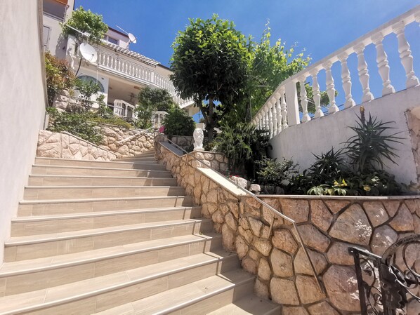 Property grounds - NIKO nr. 5 (Dramalj)