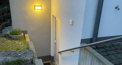 Gemütliche 2-Zimmerwohnung, 11 Minuten zur Messe Frankfurt