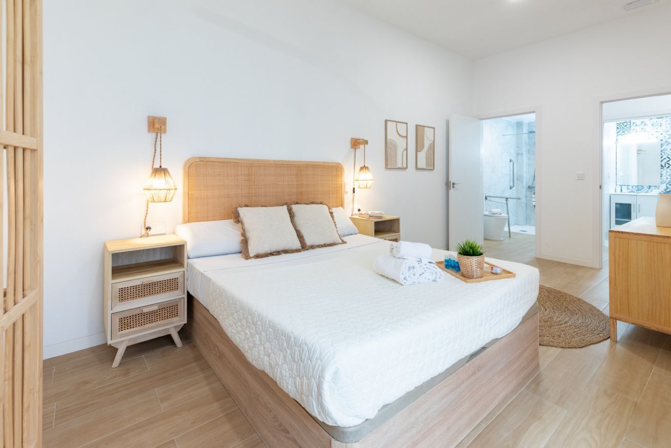 2 bedrooms, desk, iron/ironing board, free WiFi