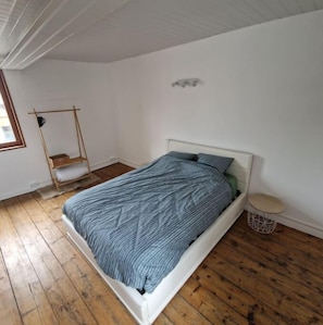 3 chambres, lit parapluie, Wi-Fi, draps fournis