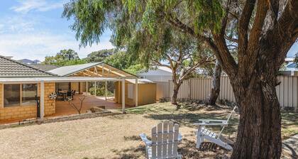 Light & Bright Pet Friendly Beach Side Haven