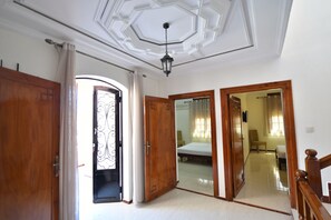 4 bedrooms, desk, travel cot, free WiFi - Villa Conforts | Marrakech Morocco (Marrakech)