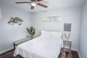 1 bedroom - Remodeled Historic 1BR 1BA House Near Downtown (San Antonio)