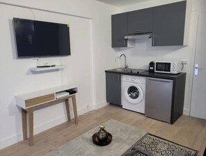 Interior - Studio Neuf Proche Disney Paris (Boissy-Saint-Léger)
