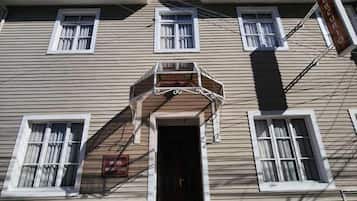 Fachada da propriedade