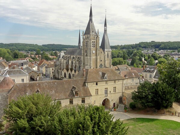 Exterior - A Proximité du Château de Dourdan! Appartement à Dourdan Centre, Wifi Gratuit (Dourdan)