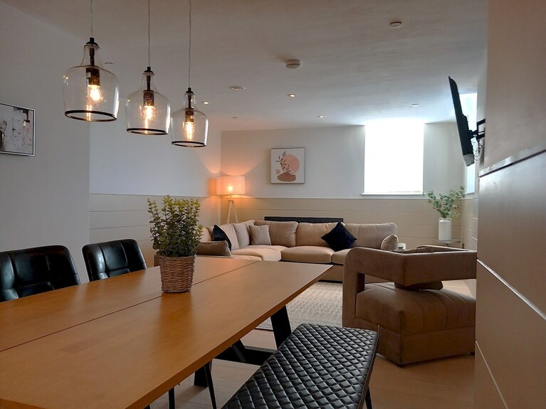 Apartment 1 Old Conservative Club In Historic Town - Pass The Keys - Caernarfon