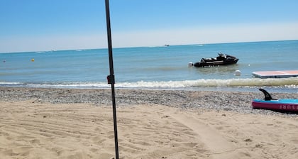 Lake Front Cottages on Private Beach in Port Stanley