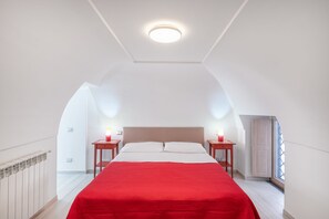 2 Schlafzimmer, Schreibtisch, Bügeleisen/Bügelbrett, kostenloses WLAN