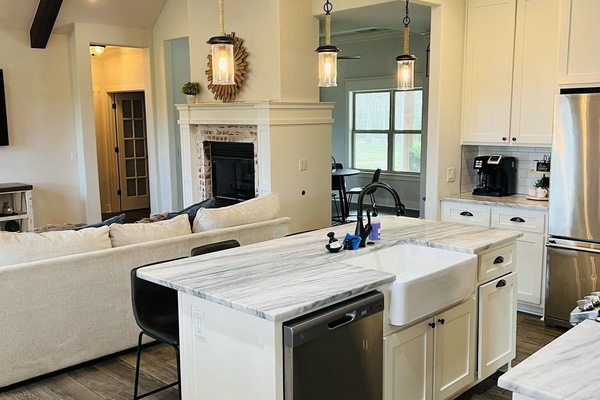 Kitchen & Living Room