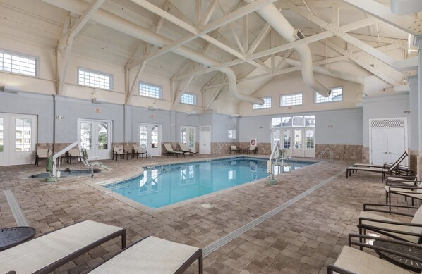 Piscine couverte, piscine extérieure